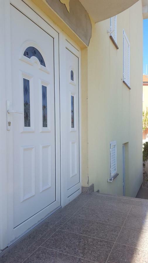 Zagi Apartamento Povljana Exterior foto