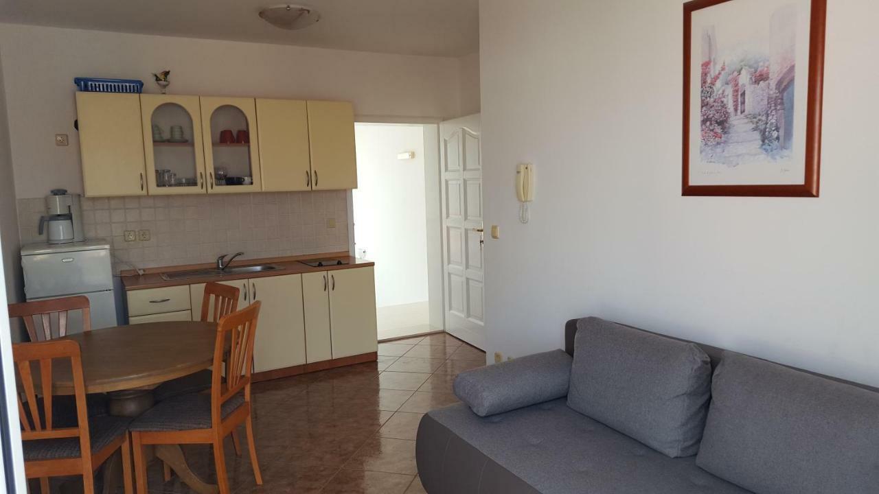 Zagi Apartamento Povljana Exterior foto